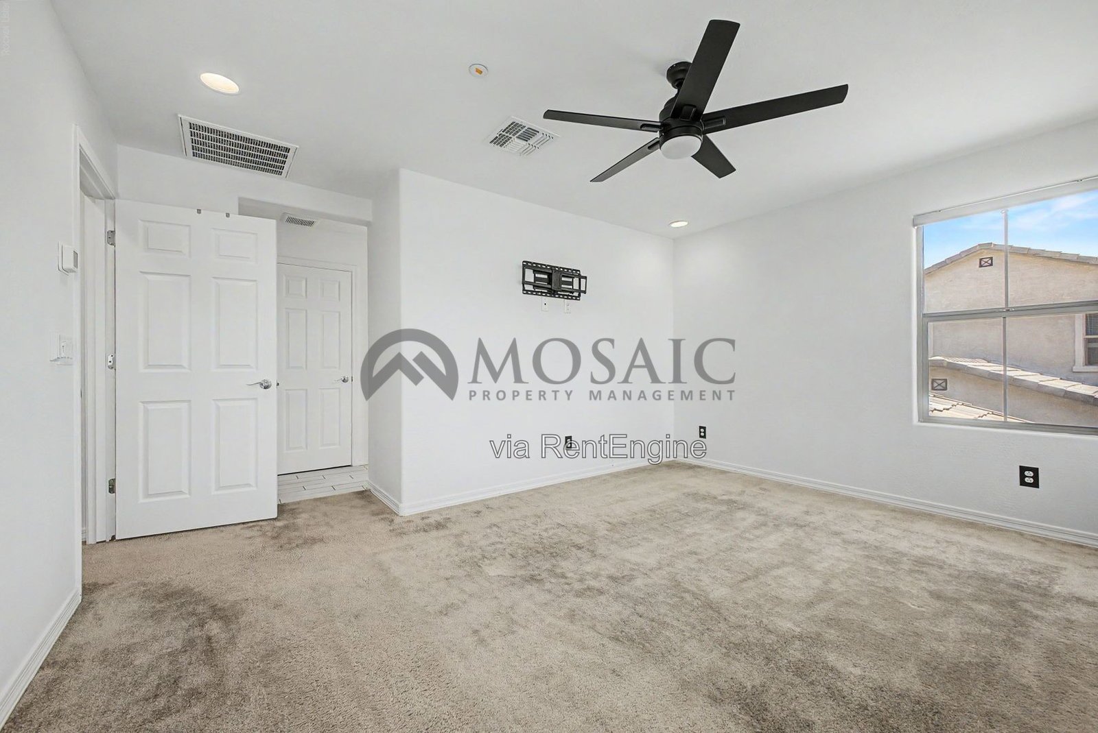 Amazing 3 bed, 2.5 bathroom home in Mesa! property image
