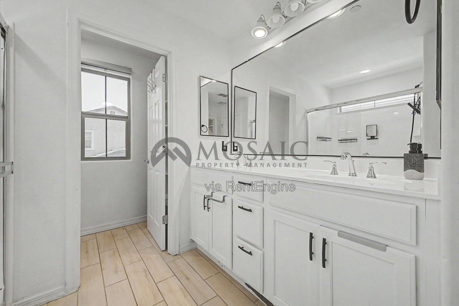 Amazing 3 bed, 2.5 bathroom home in Mesa! property image