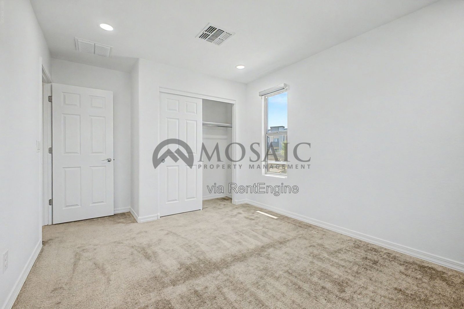 Amazing 3 bed, 2.5 bathroom home in Mesa! property image