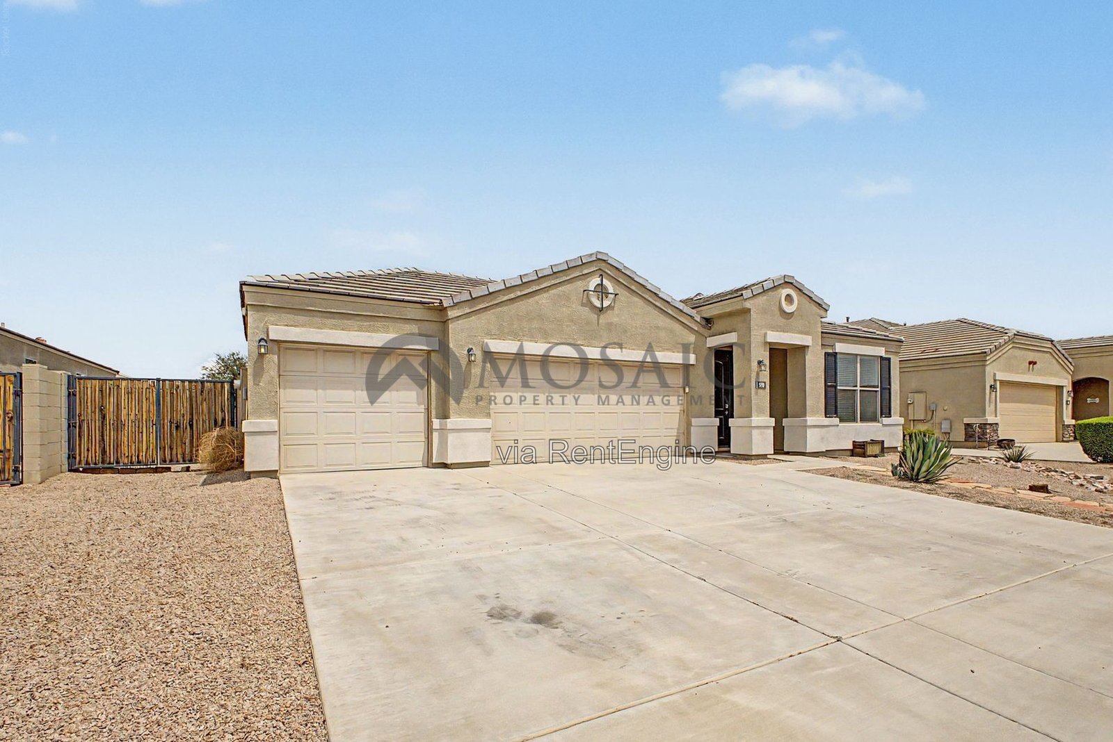 Stunning 3 bed, 2 bathroom home in San Tan Valley! property image