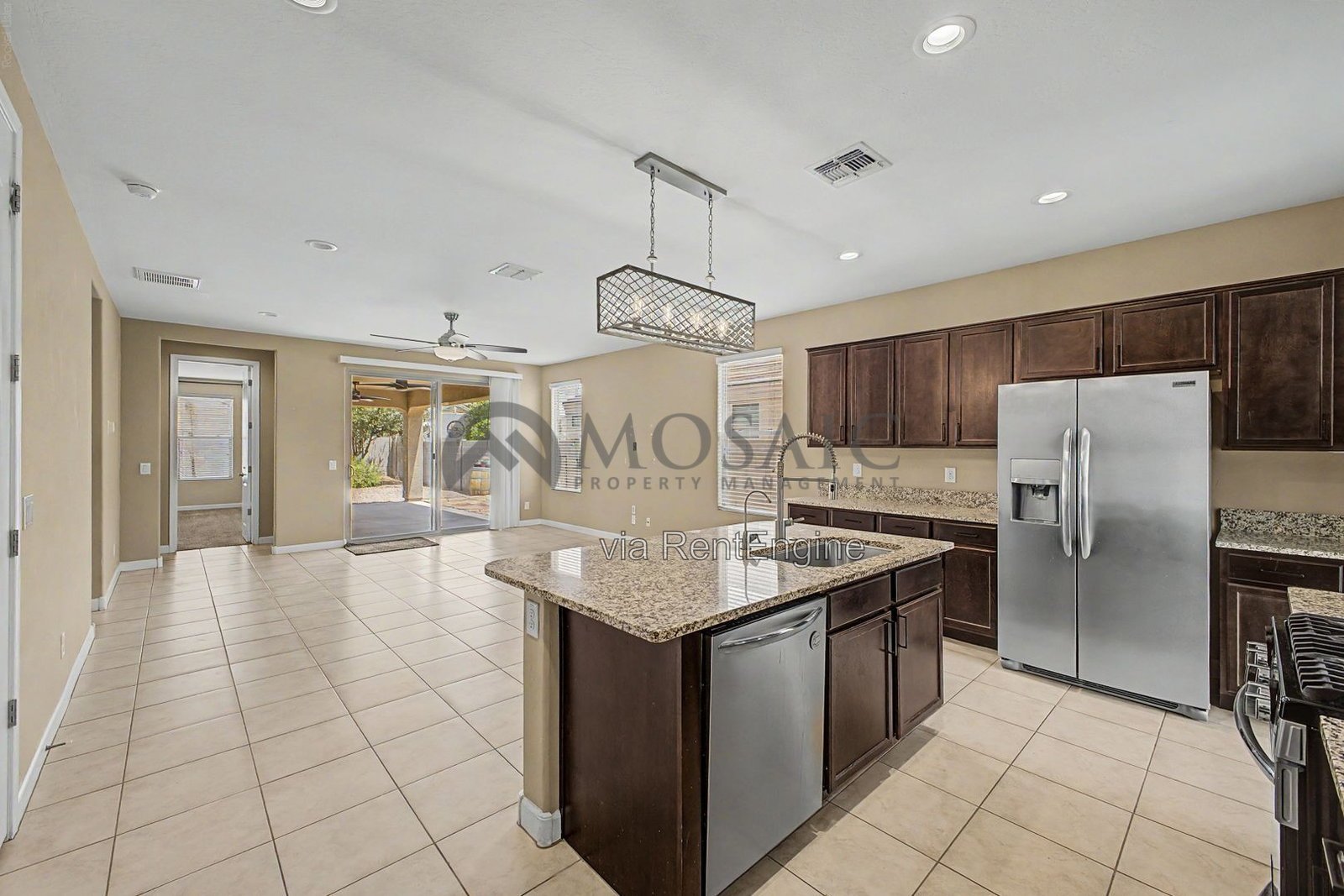 Stunning 3 bed, 2 bathroom home in San Tan Valley! property image