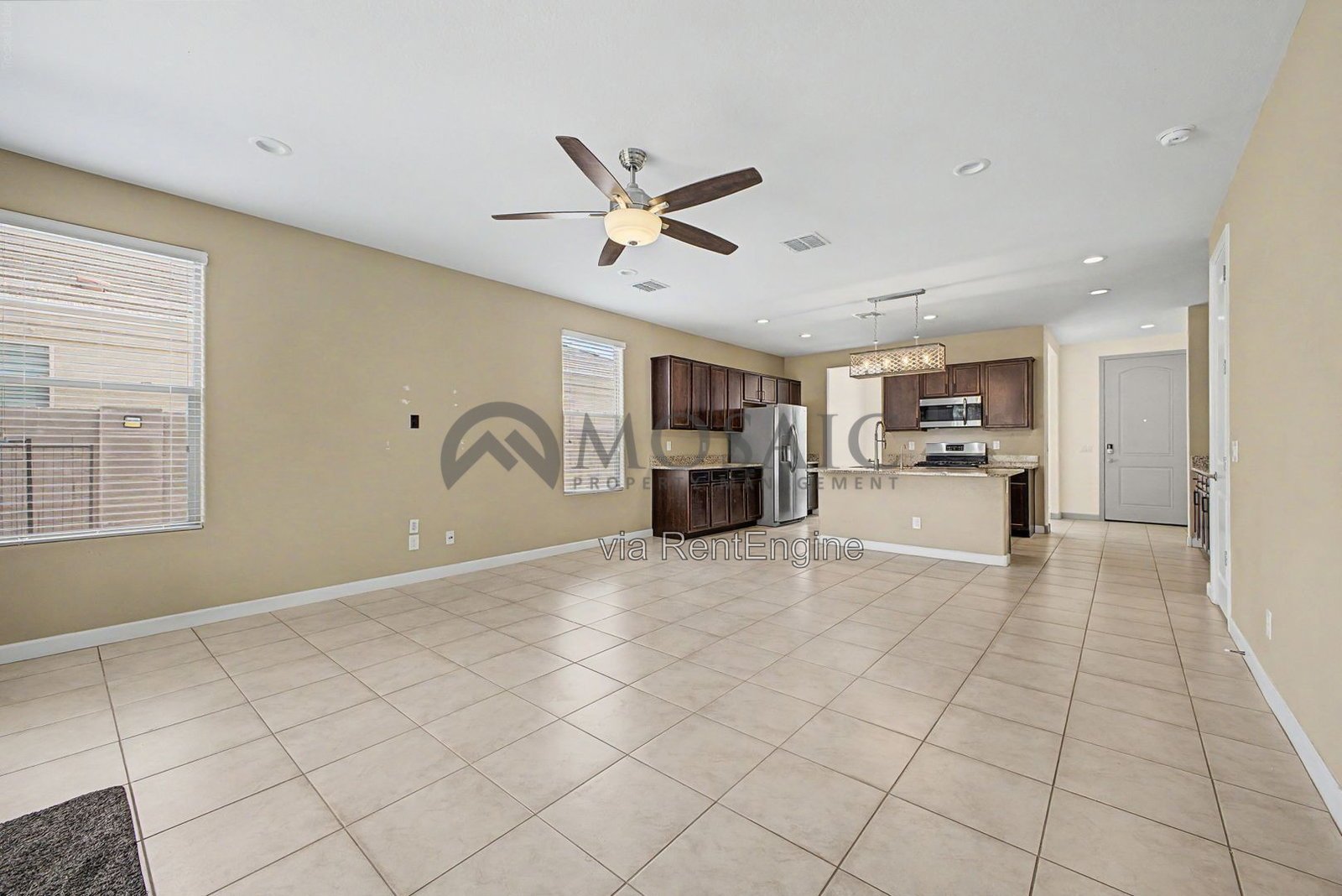 Stunning 3 bed, 2 bathroom home in San Tan Valley! property image