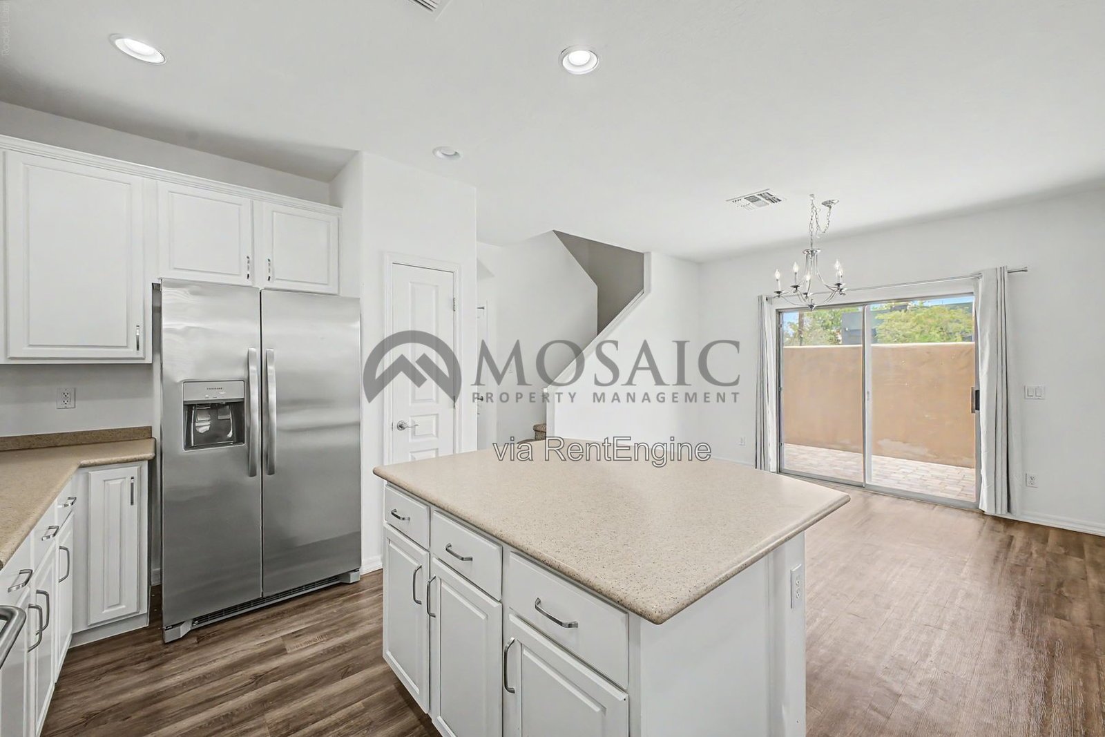 Stunning 3 bed 2.5 bathroom home in Gilbert! property image