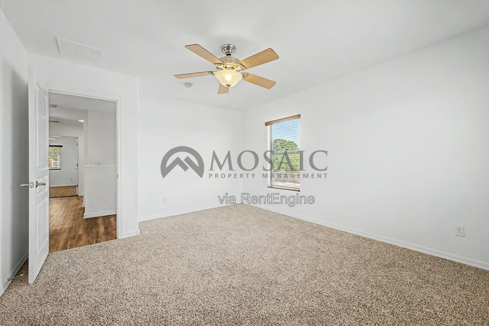Stunning 3 bed 2.5 bathroom home in Gilbert! property image