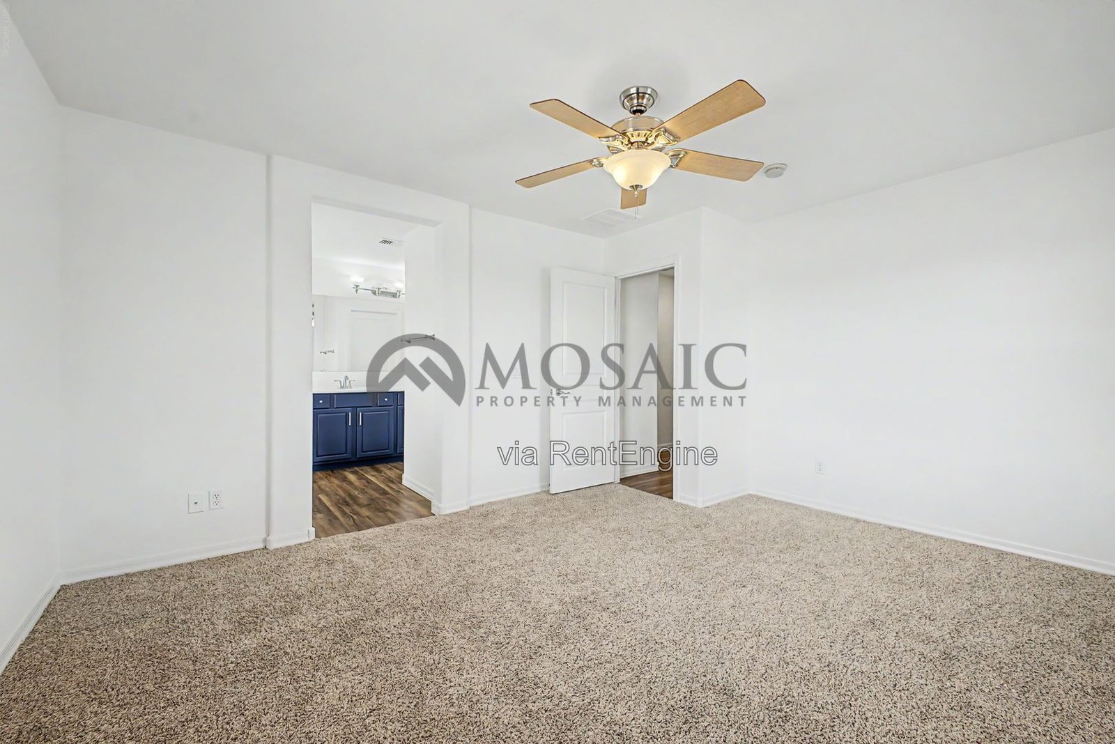 Stunning 3 bed 2.5 bathroom home in Gilbert! property image