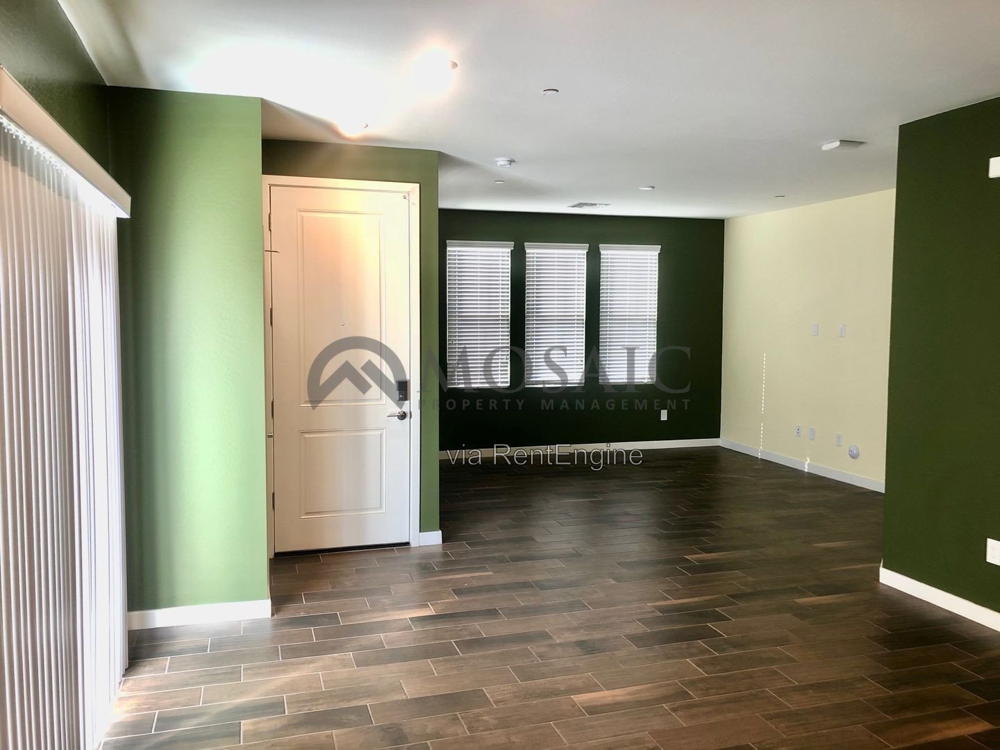 ELEGANT 2 Bed/ 2.5 bath Townhome In Gilbert! property image