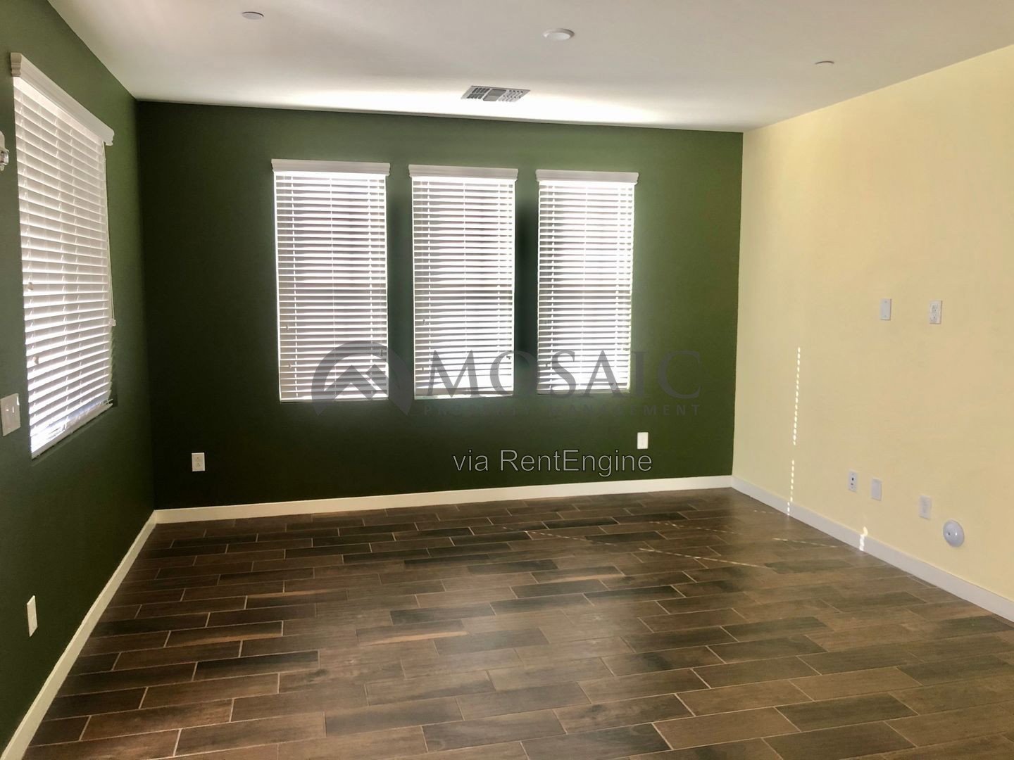 ELEGANT 2 Bed/ 2.5 bath Townhome In Gilbert! property image