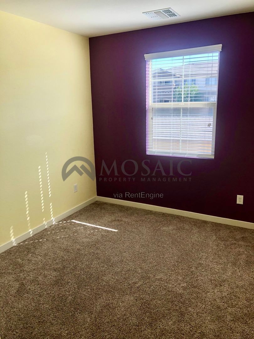 ELEGANT 2 Bed/ 2.5 bath Townhome In Gilbert! property image
