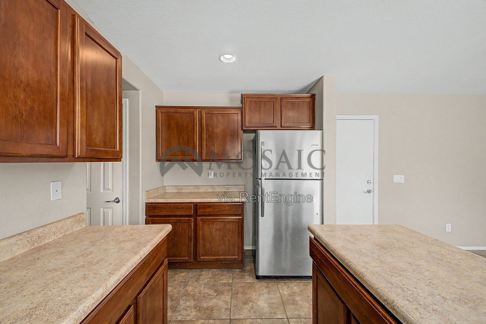 4 Bedroom, 2.5 Bathroom Home In Florence! property image