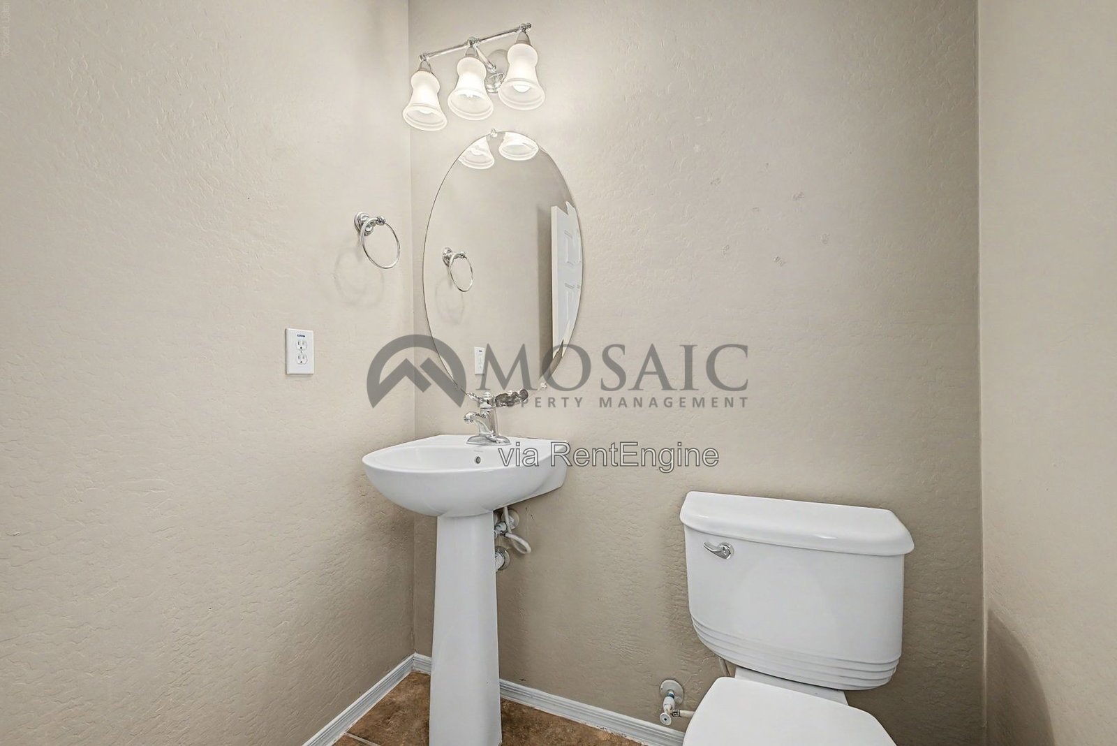 4 Bedroom, 2.5 Bathroom Home In Florence! property image