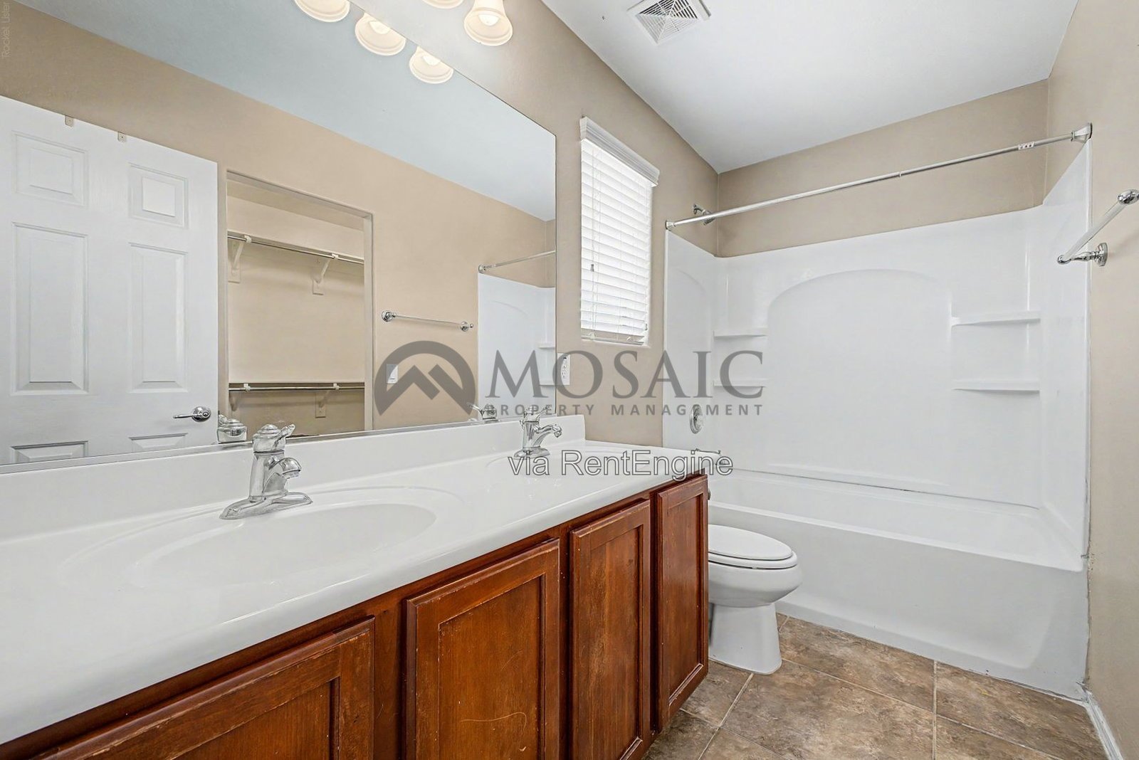 4 Bedroom, 2.5 Bathroom Home In Florence! property image