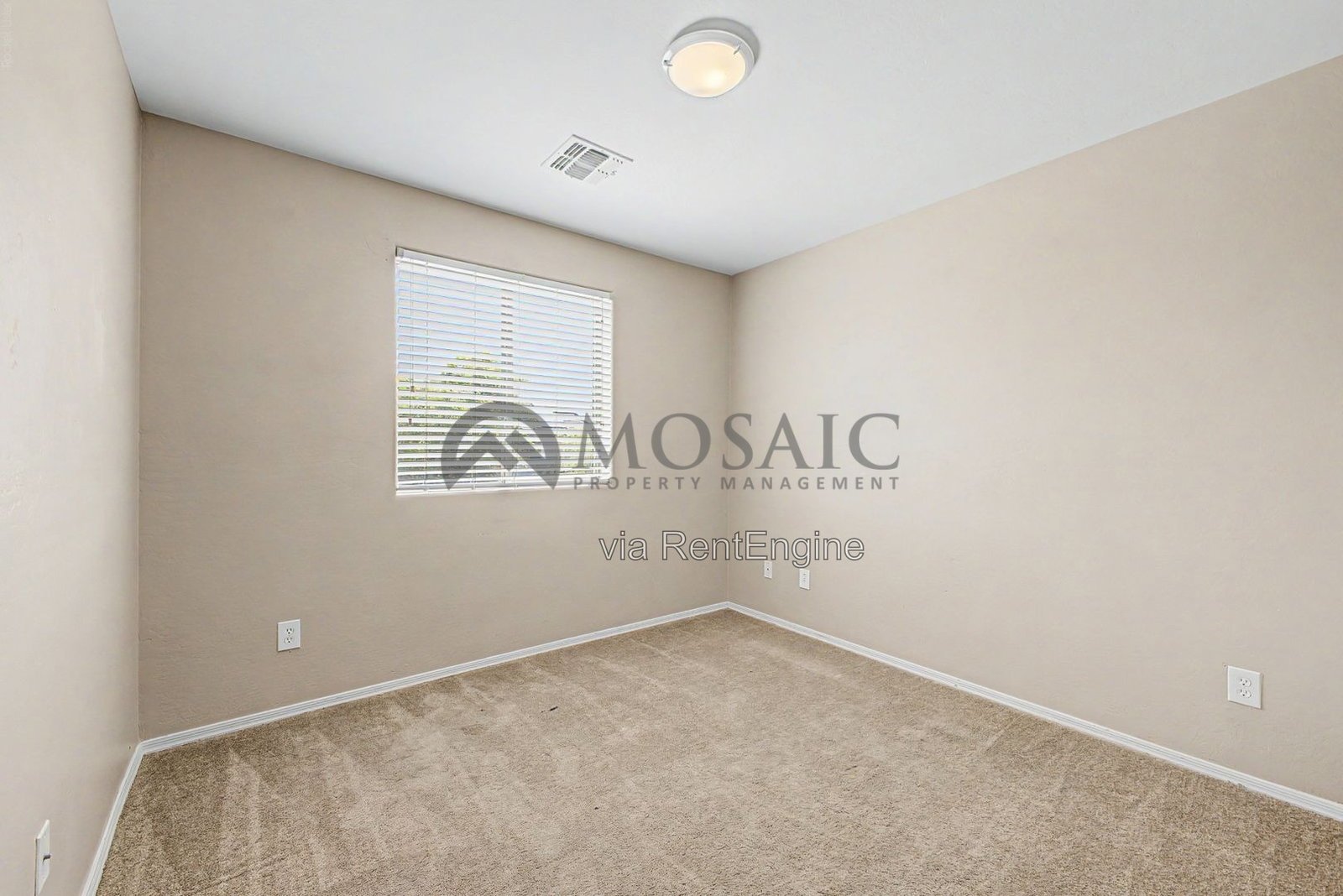 4 Bedroom, 2.5 Bathroom Home In Florence! property image