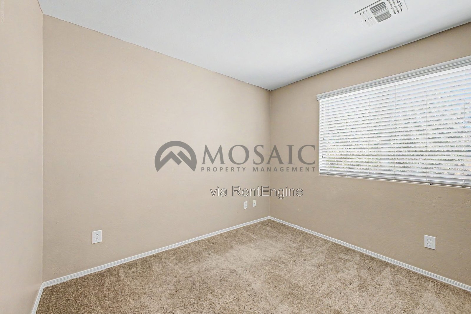 4 Bedroom, 2.5 Bathroom Home In Florence! property image