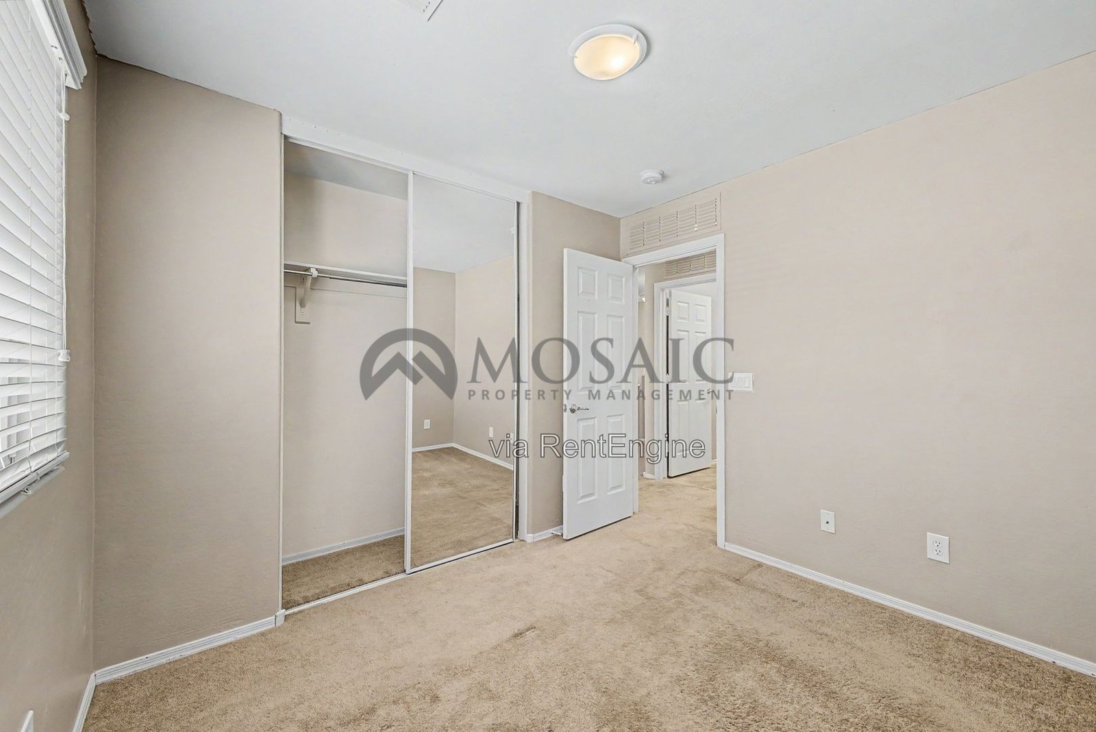 4 Bedroom, 2.5 Bathroom Home In Florence! property image