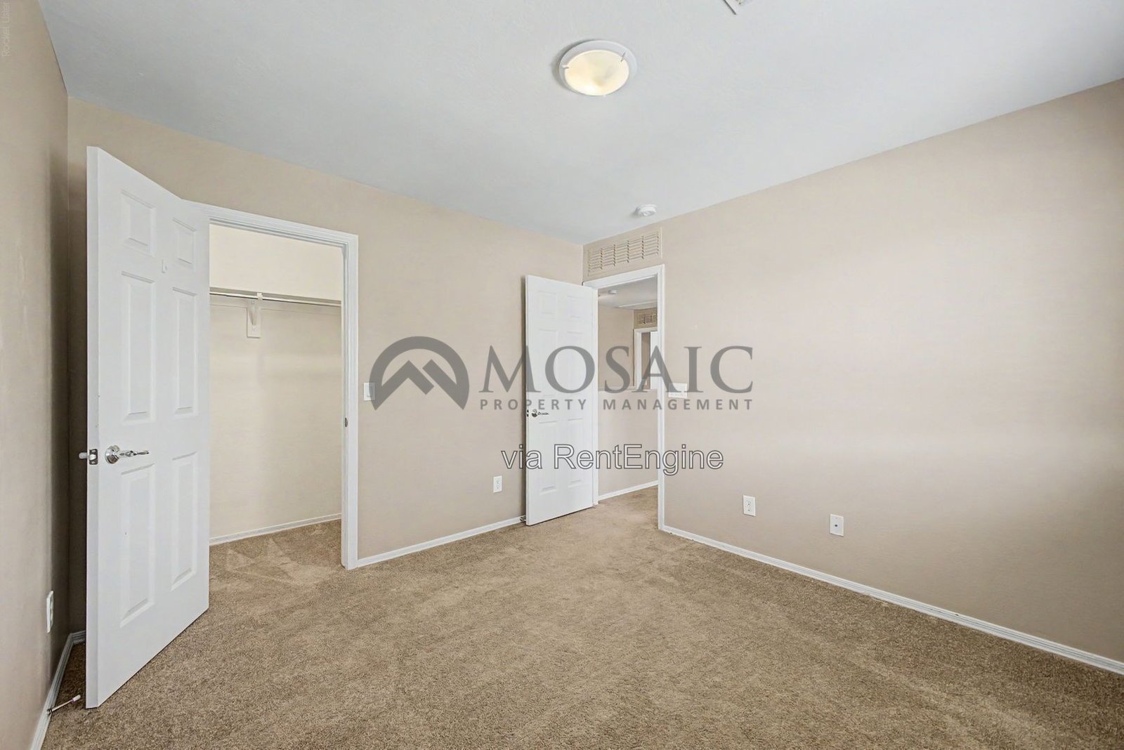 4 Bedroom, 2.5 Bathroom Home In Florence! property image