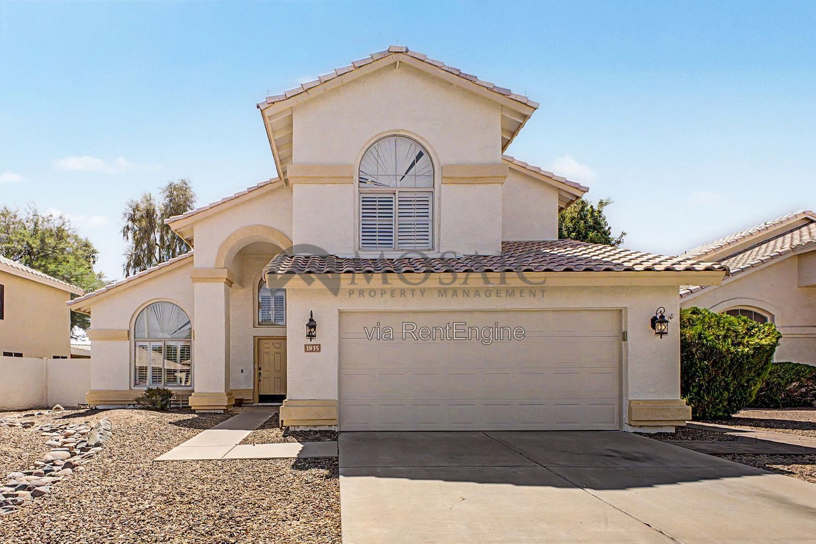 3 bed/2.5 bath PLUS DEN in South Chandler with SPARKLING POOL! property image
