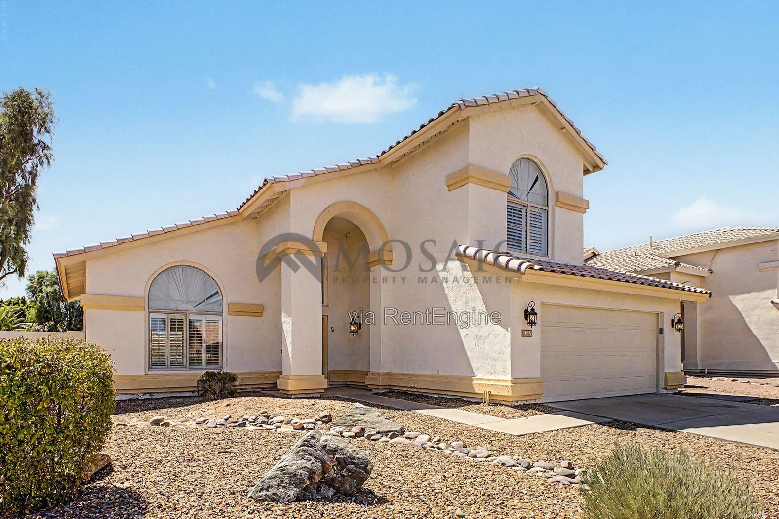 3 bed/2.5 bath PLUS DEN in South Chandler with SPARKLING POOL! property image