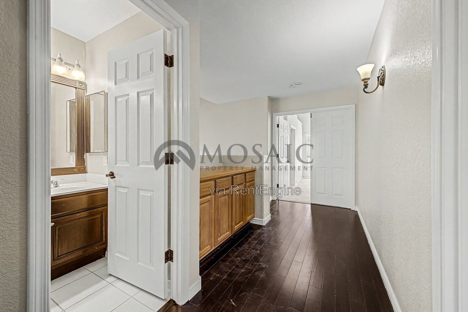 3 bed/2.5 bath PLUS DEN in South Chandler with SPARKLING POOL! property image