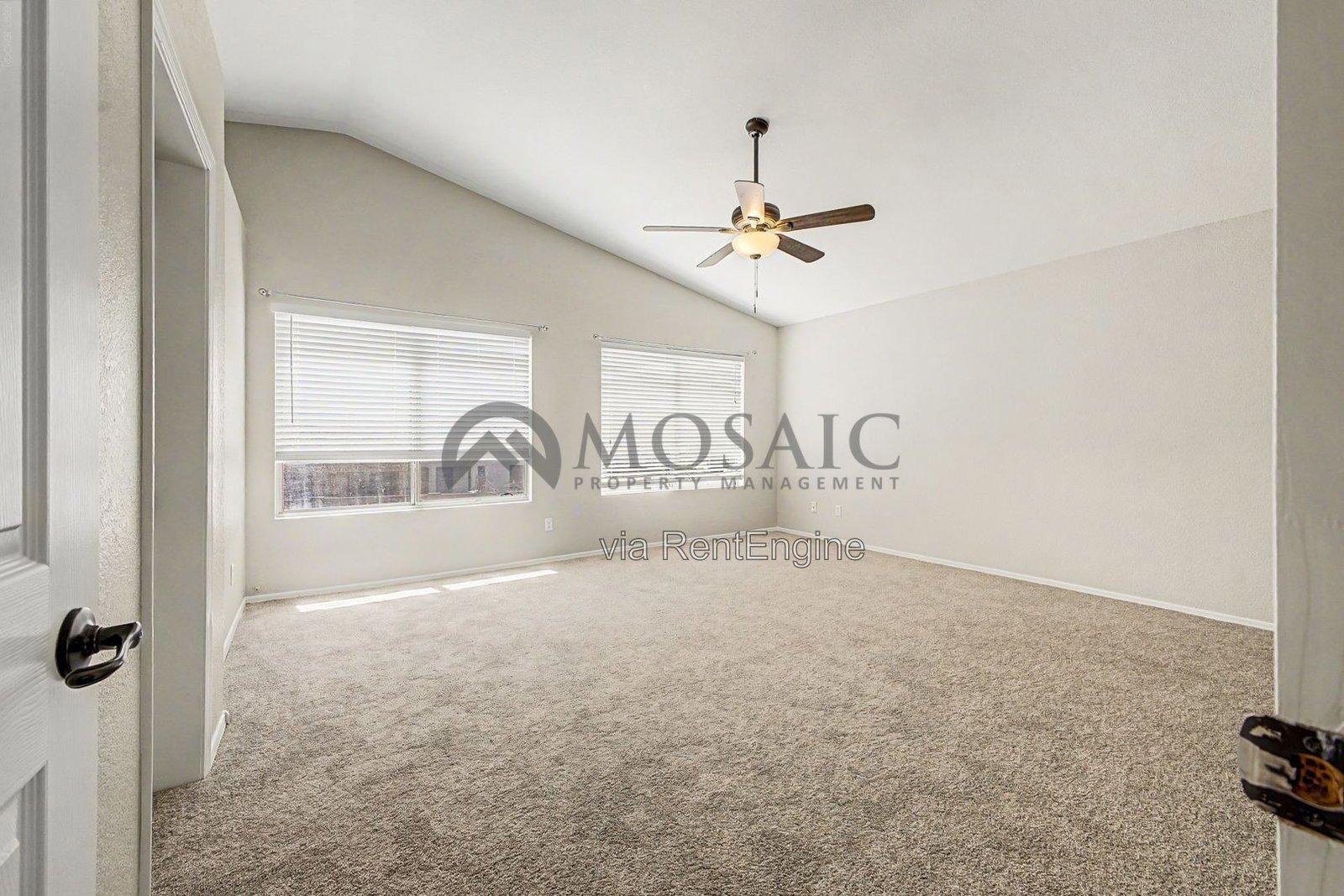 3 bed/2.5 bath PLUS DEN in South Chandler with SPARKLING POOL! property image