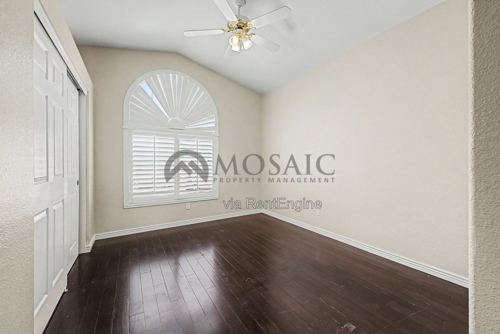 3 bed/2.5 bath PLUS DEN in South Chandler with SPARKLING POOL! property image