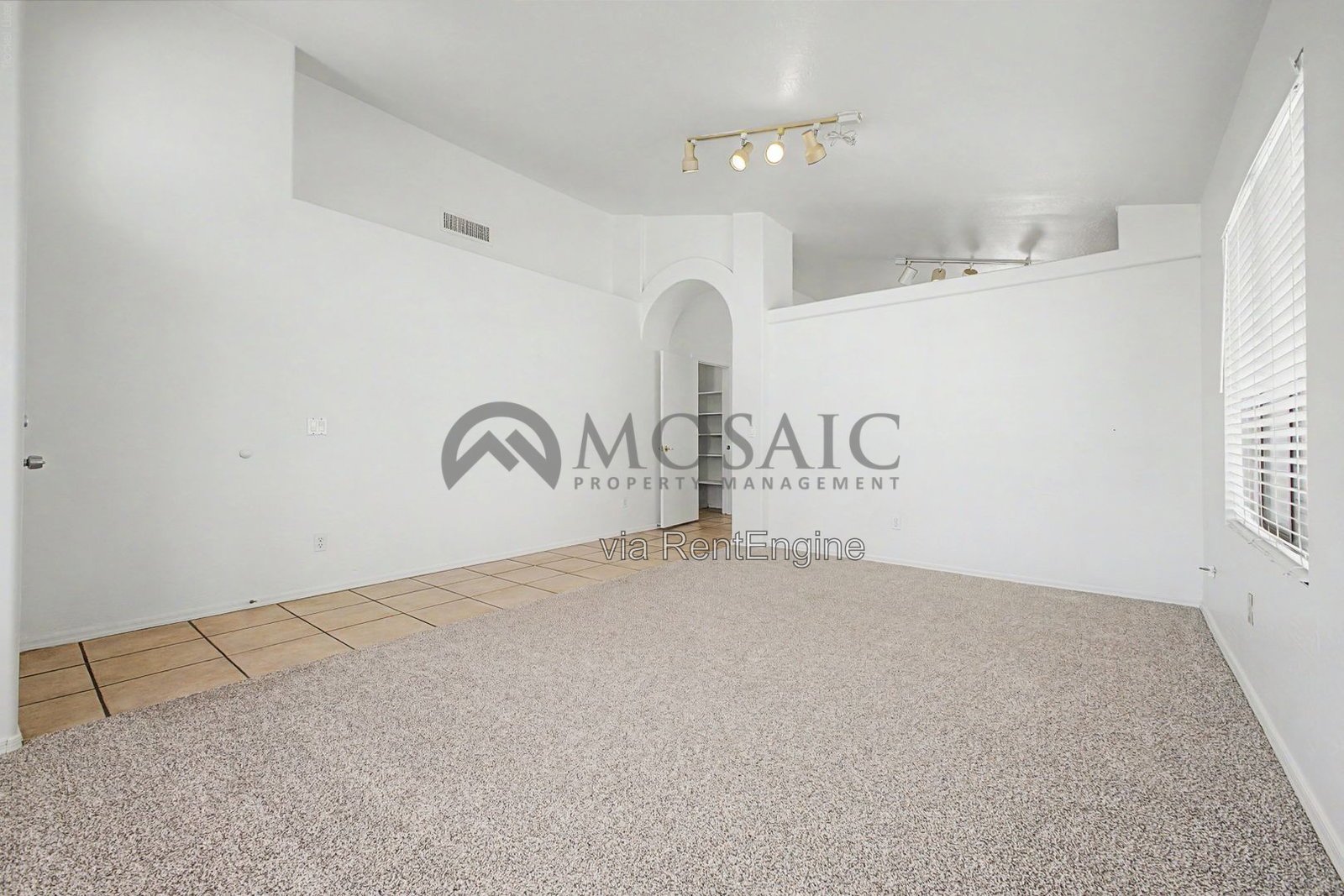 Beautiful home close to the North 101 freeway property image