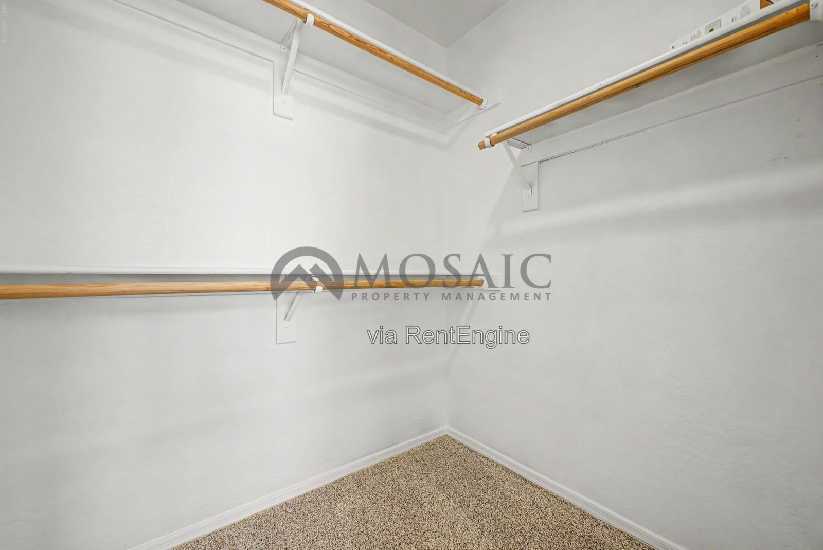 Beautiful home close to the North 101 freeway property image