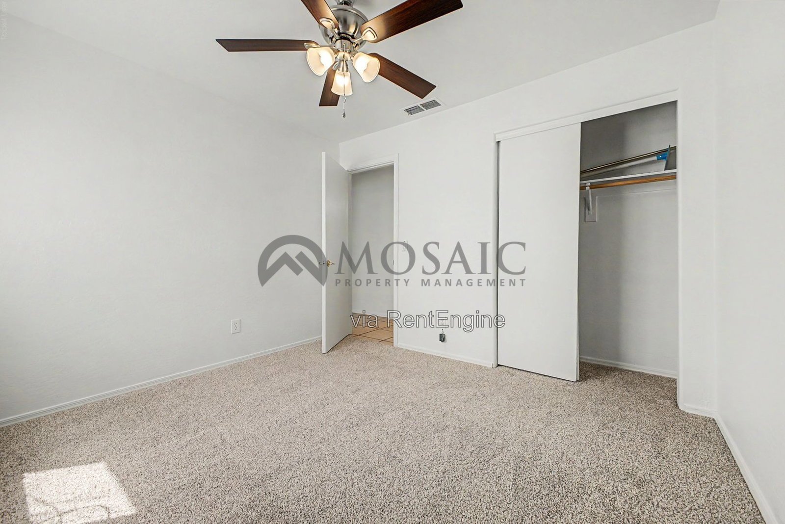 Beautiful home close to the North 101 freeway property image