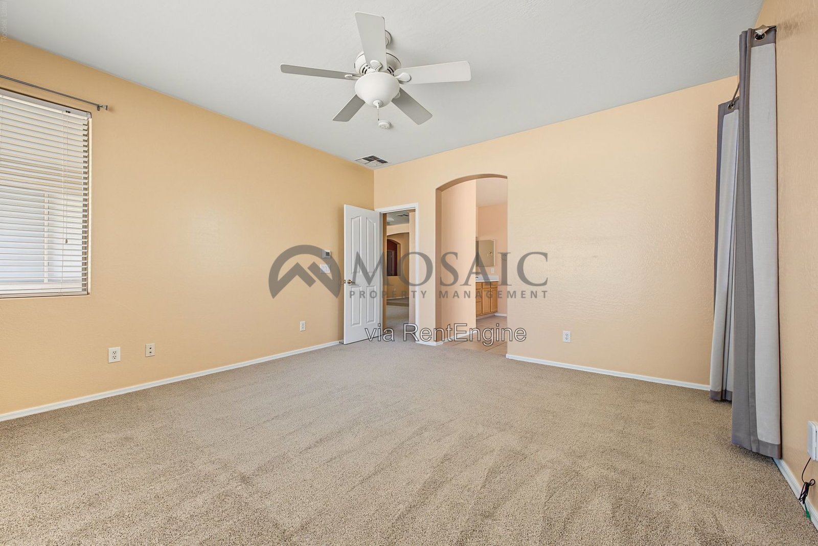 Beautiful 4 bedroom, 3 bathroom home in Chandler! property image