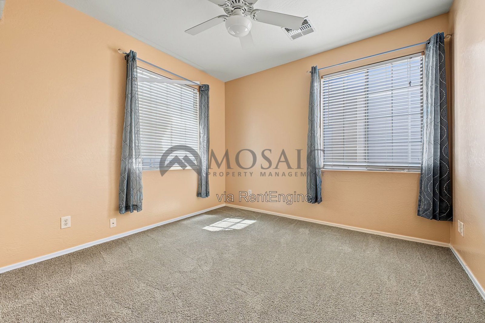 Beautiful 4 bedroom, 3 bathroom home in Chandler! property image