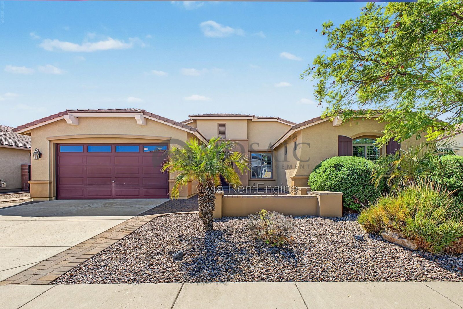 Upgrades, large lot, pool, walk in closets! property image