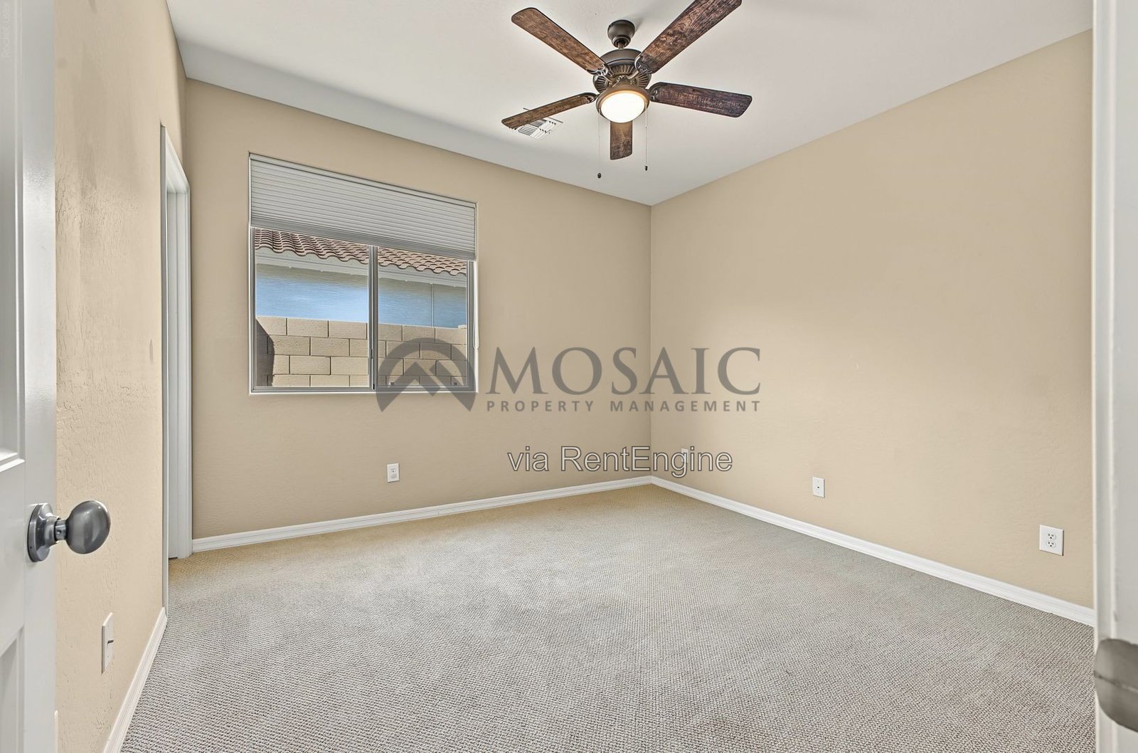 Upgrades, large lot, pool, walk in closets! property image