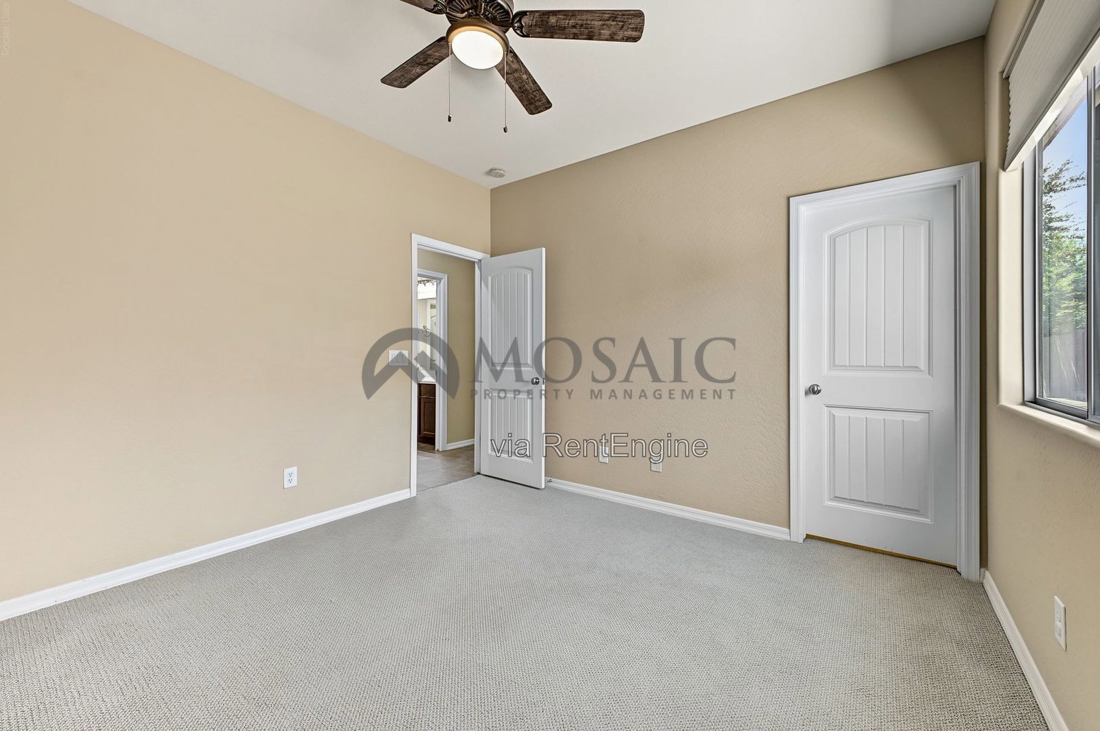 Upgrades, large lot, pool, walk in closets! property image