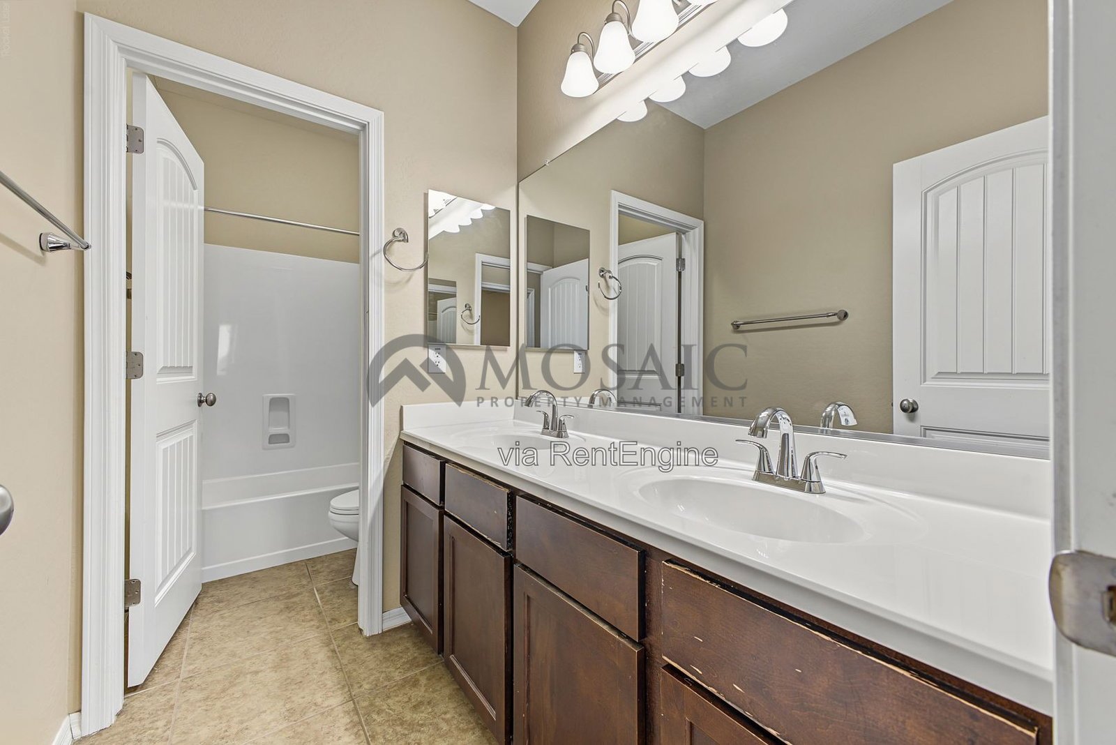 Upgrades, large lot, pool, walk in closets! property image