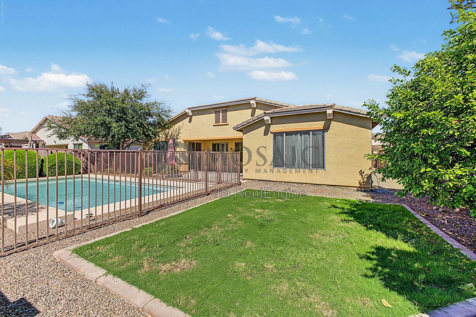 Upgrades, large lot, pool, walk in closets! property image