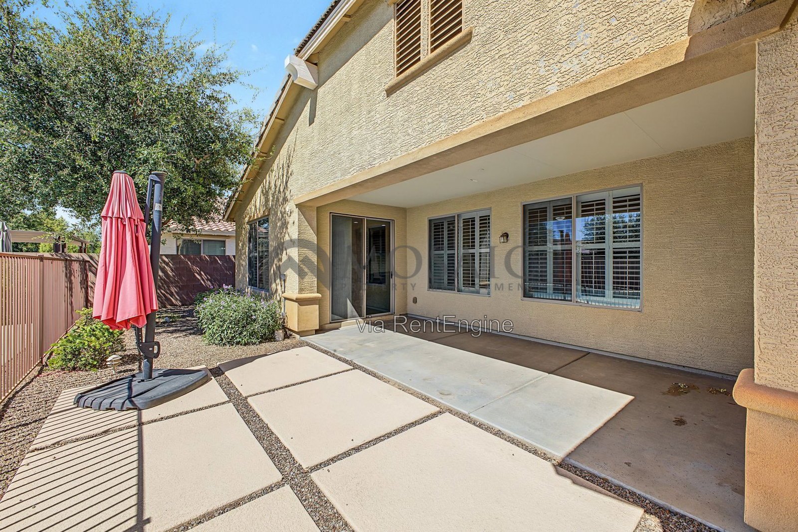 Upgrades, large lot, pool, walk in closets! property image