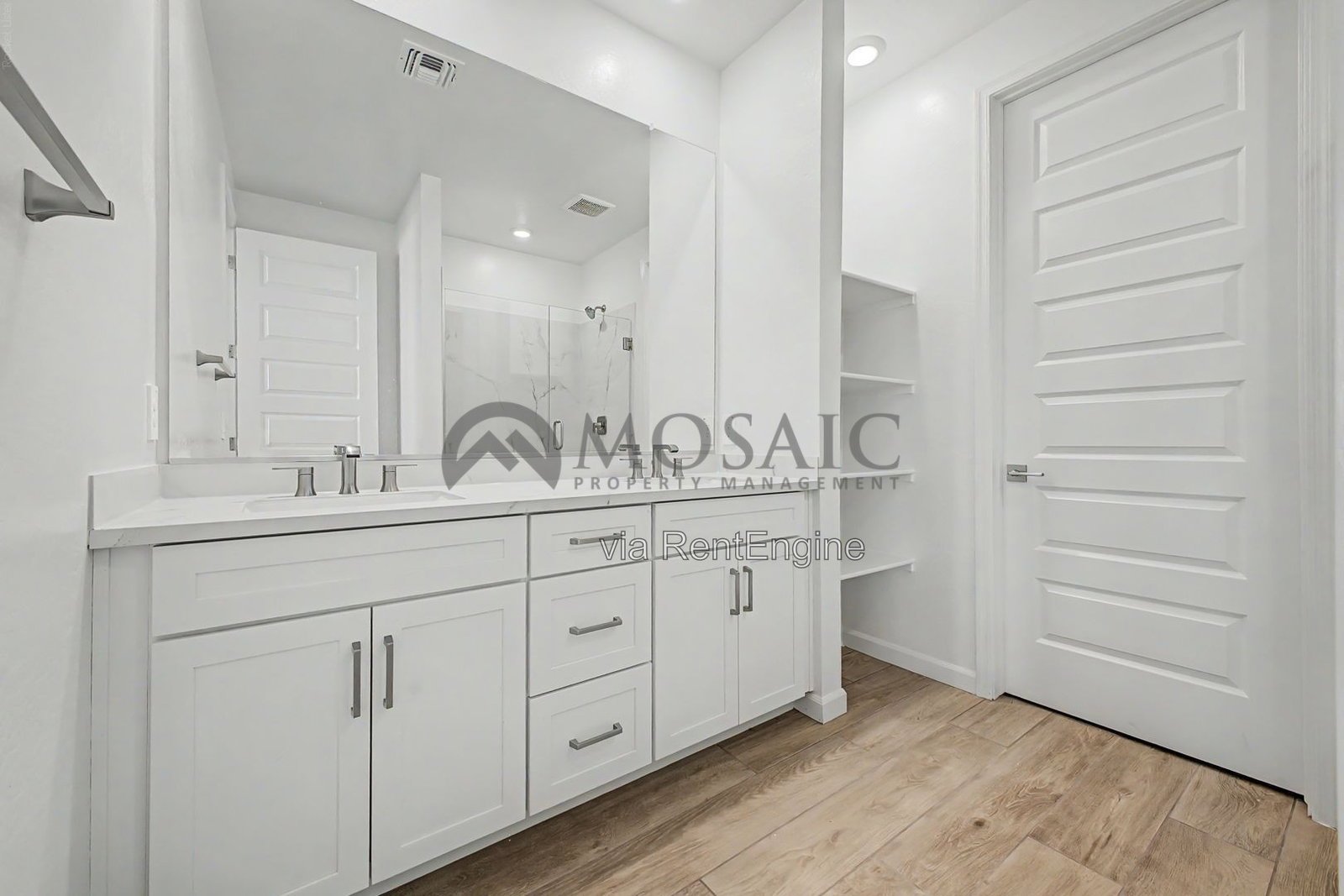 Beautiful 4 bedroom, 2.5 bathroom home in Phoenix! property image