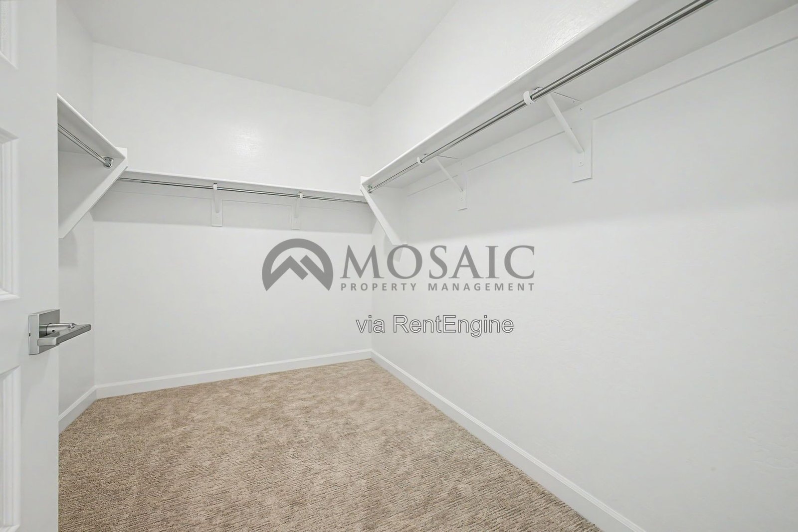 Beautiful 4 bedroom, 2.5 bathroom home in Phoenix! property image