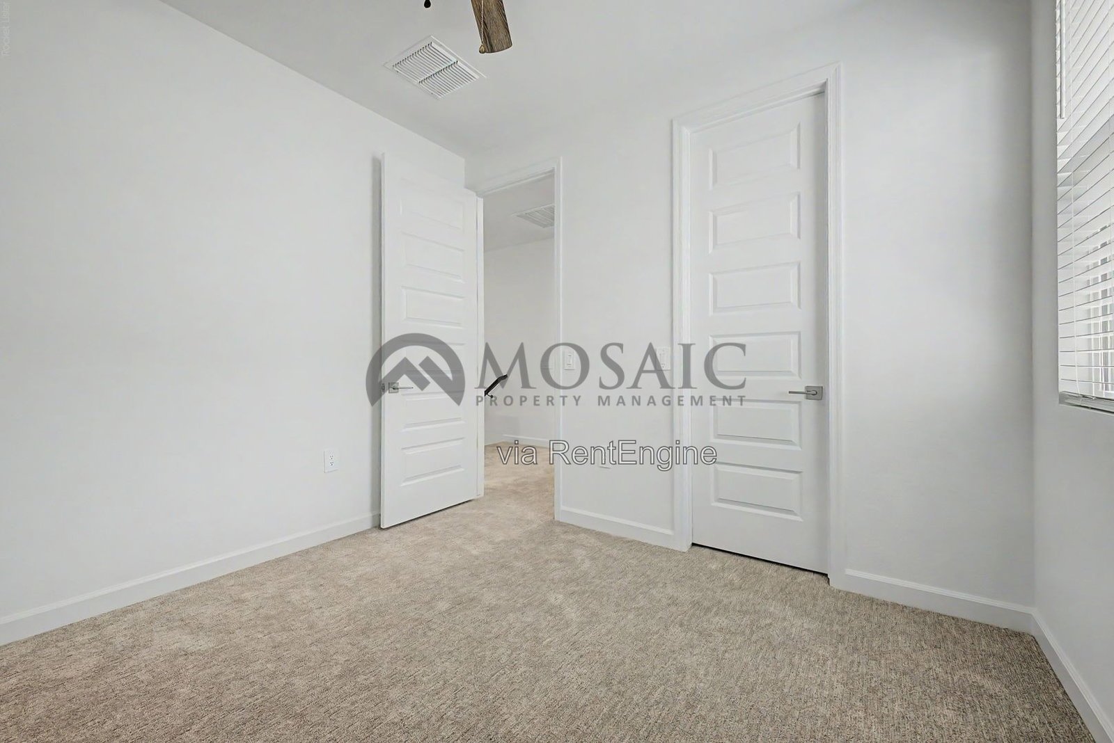 Beautiful 4 bedroom, 2.5 bathroom home in Phoenix! property image