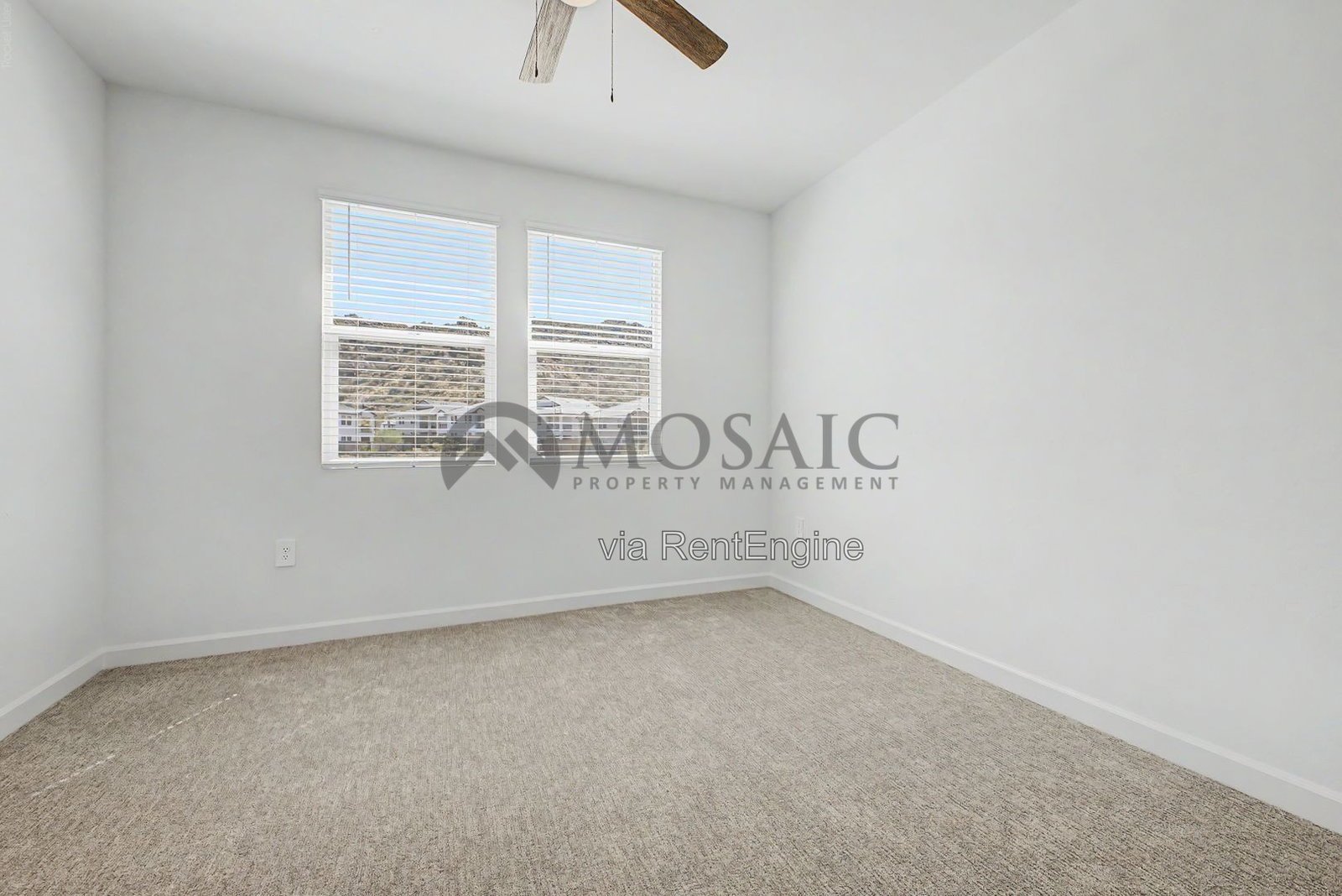 Beautiful 4 bedroom, 2.5 bathroom home in Phoenix! property image
