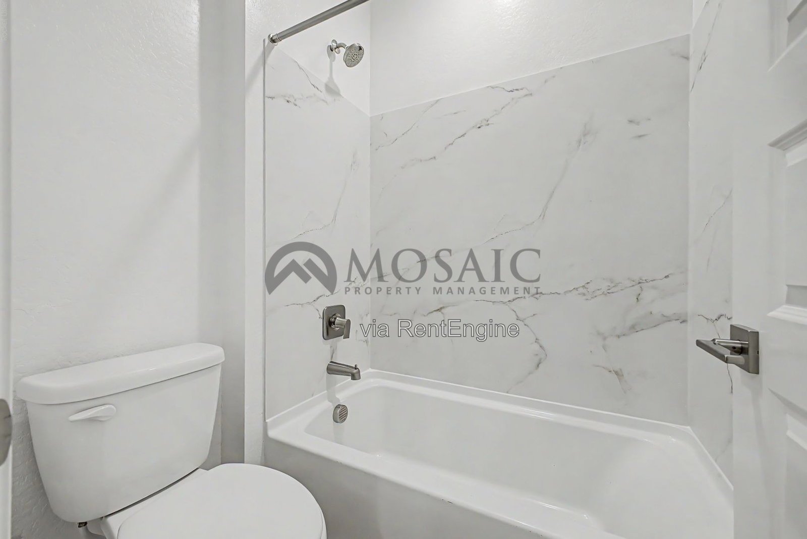 Beautiful 4 bedroom, 2.5 bathroom home in Phoenix! property image