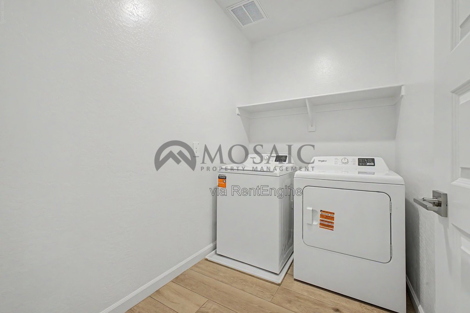 Beautiful 4 bedroom, 2.5 bathroom home in Phoenix! property image