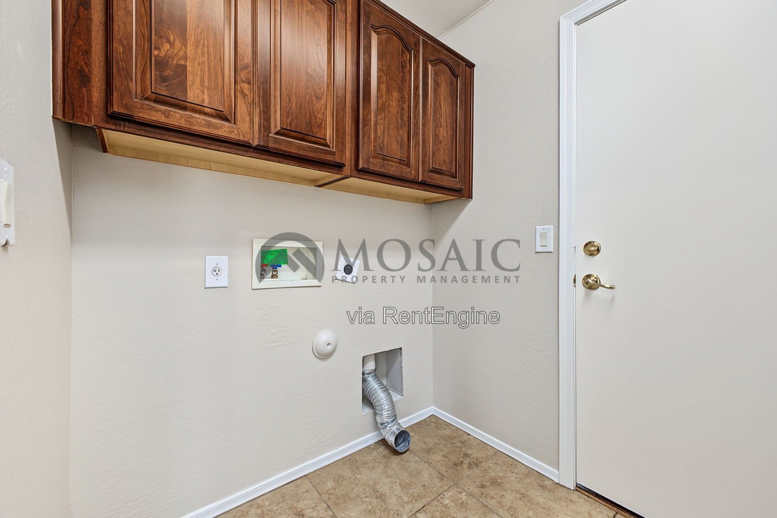 Four-bedroom, four-bathroom house in Peoria! property image