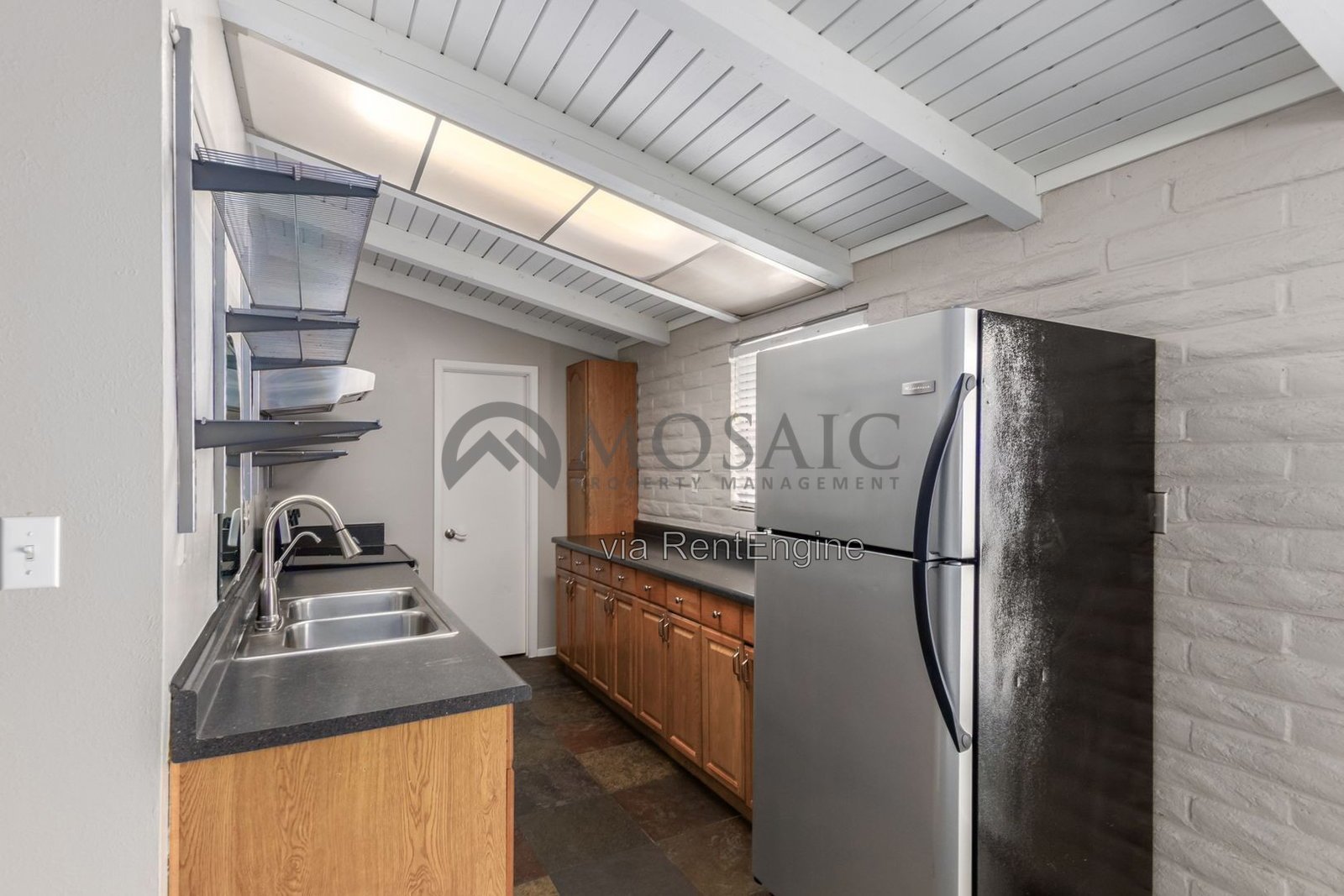 2-Bedroom Condo in Citrus Acres Steps from the Pool property image