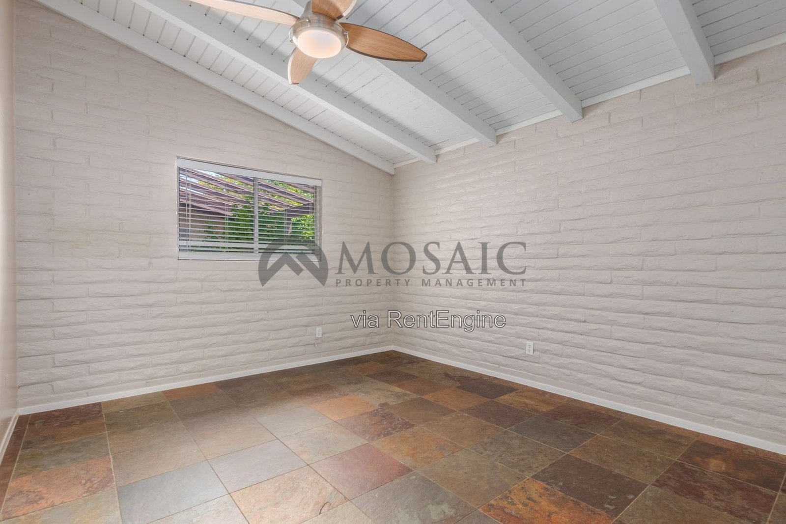 2-Bedroom Condo in Citrus Acres Steps from the Pool property image