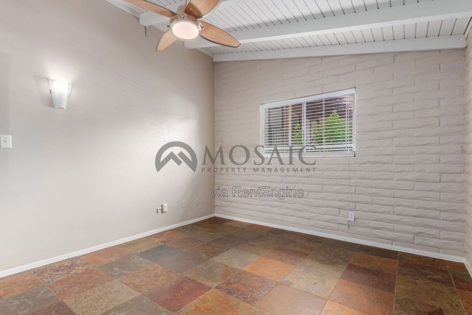 2-Bedroom Condo in Citrus Acres Steps from the Pool property image
