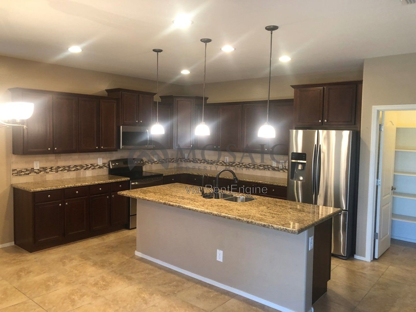 Gilbert Stunner! property image