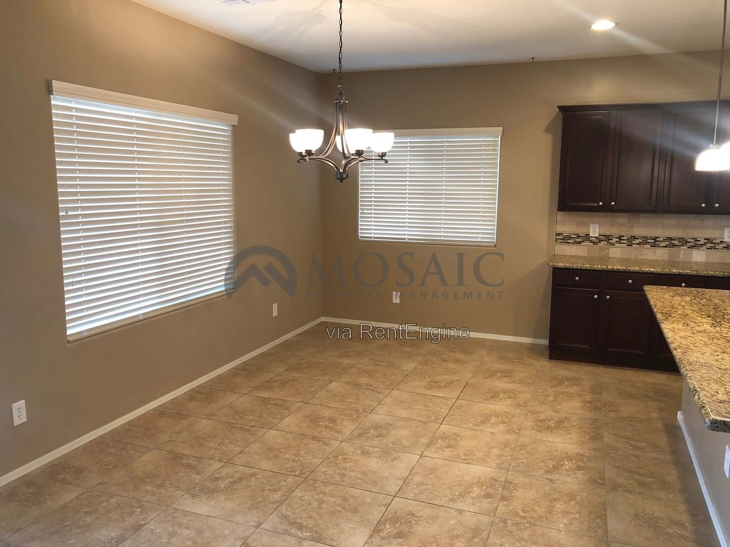 Gilbert Stunner! property image