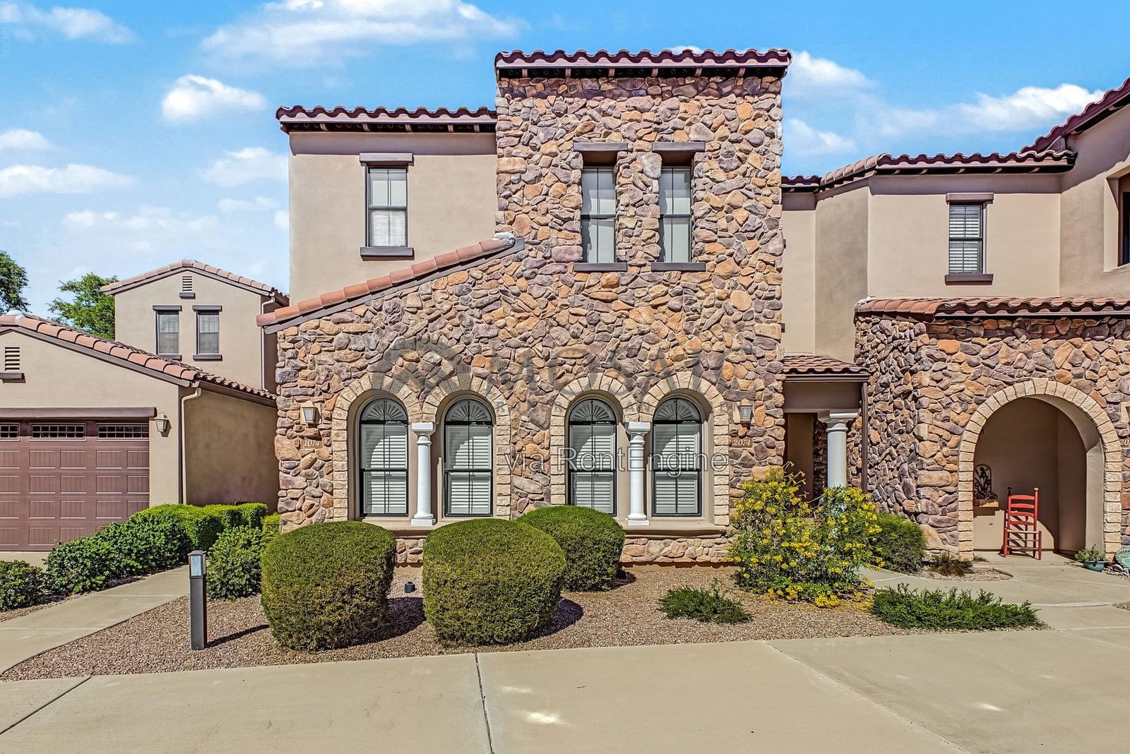 Beautiful 3 bedroom, 2 bathroom townhome in Chandler! property image