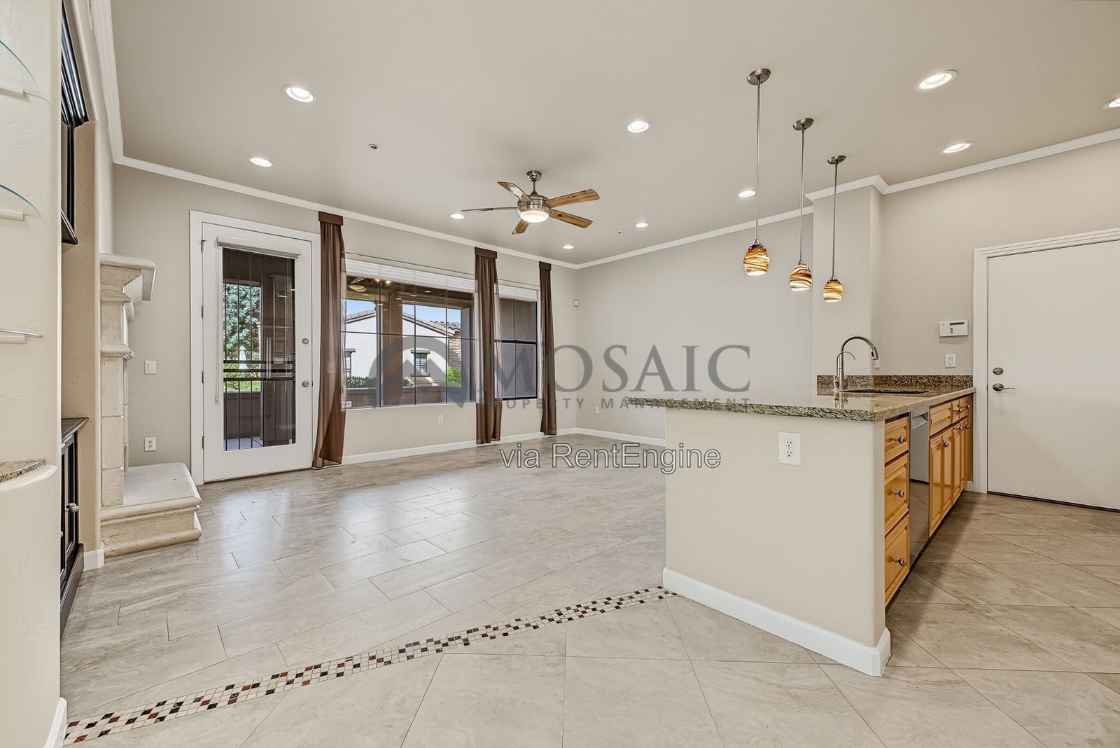 Beautiful 3 bedroom, 2 bathroom townhome in Chandler! property image