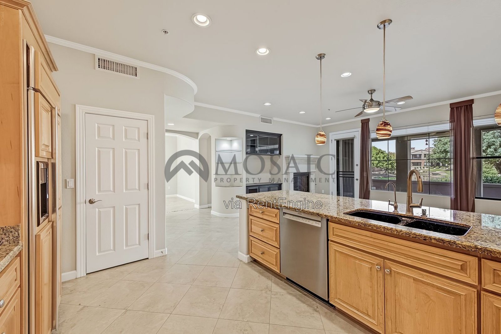 Beautiful 3 bedroom, 2 bathroom townhome in Chandler! property image